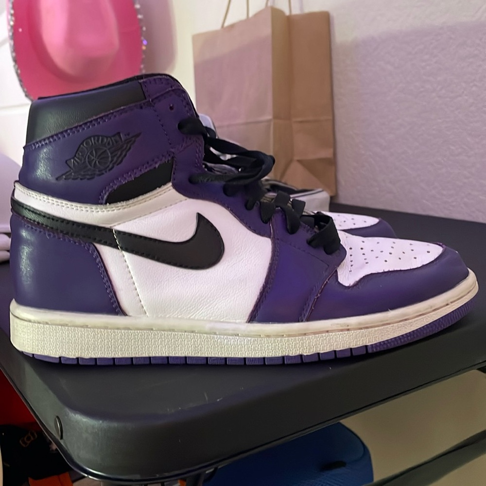 nike court purple size 7
